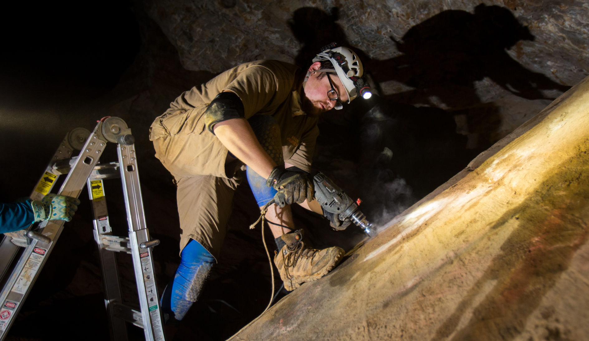 Graffiti clean-up at Peppersauce Cave